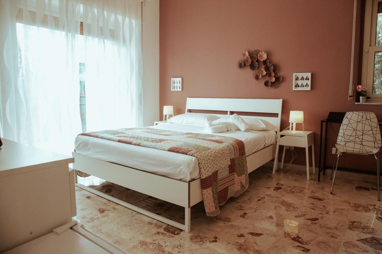 Sostanza - Rooms In คาตาเนีย ภายนอก รูปภาพ