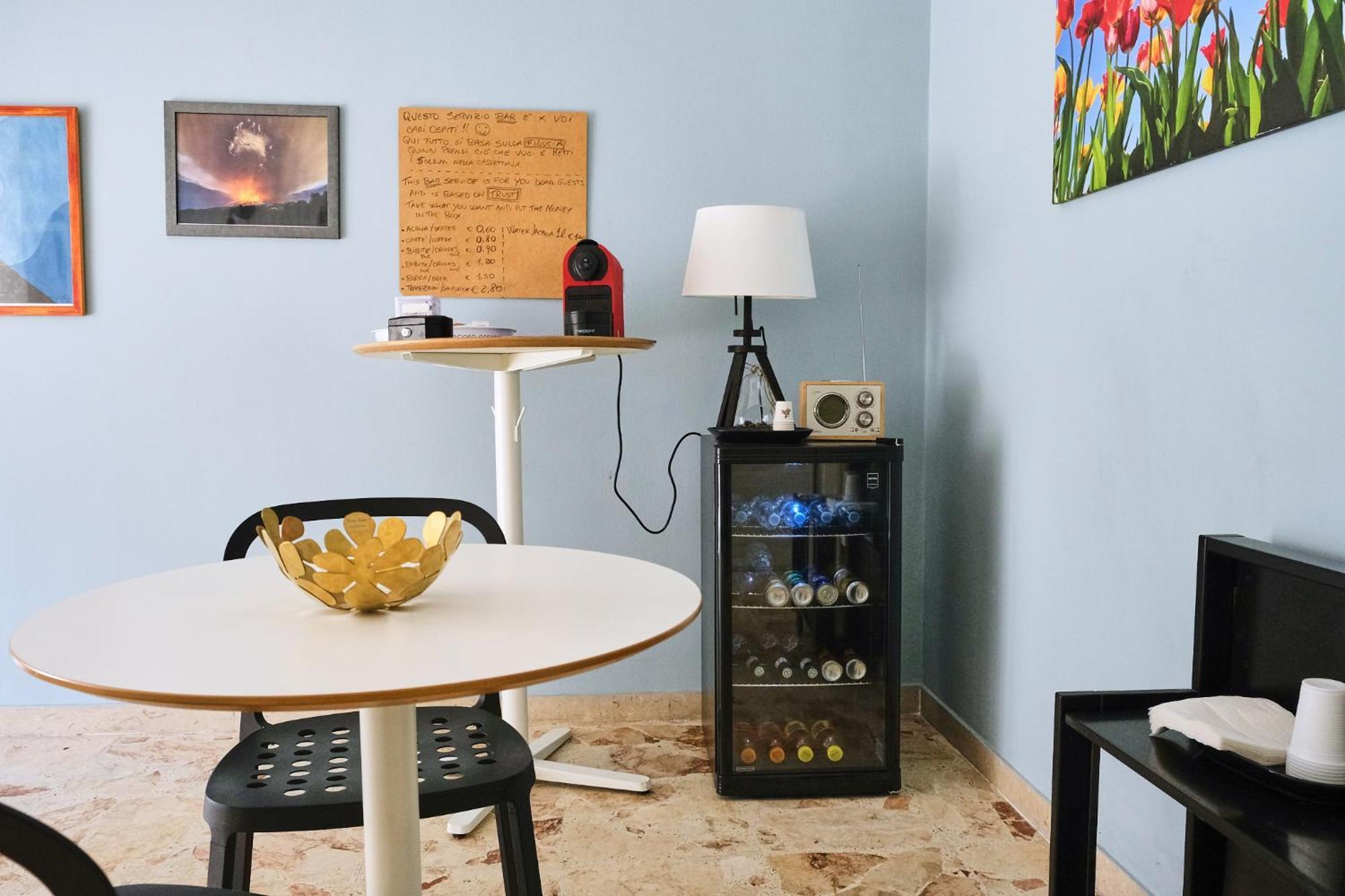 Sostanza - Rooms In คาตาเนีย ภายนอก รูปภาพ
